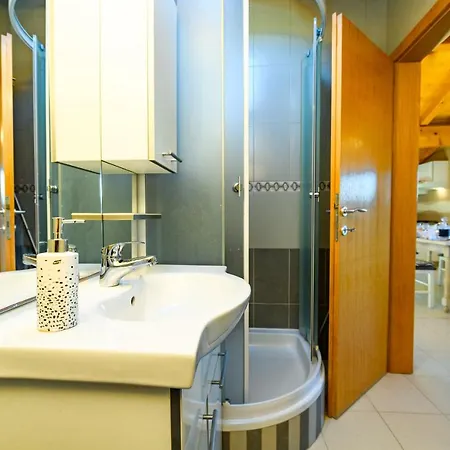 Marina 公寓 Martinšćica