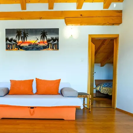 아파트 Marina Martinšćica