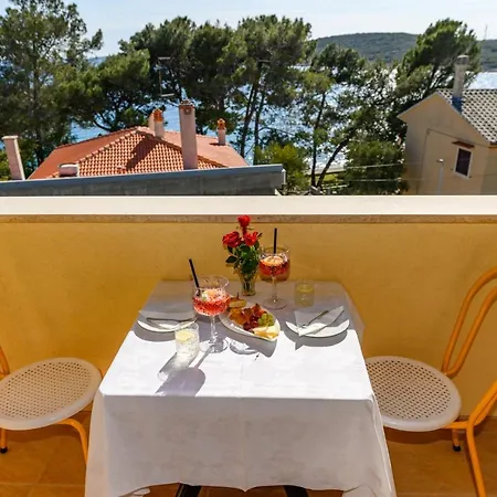 Marina 아파트 Martinšćica